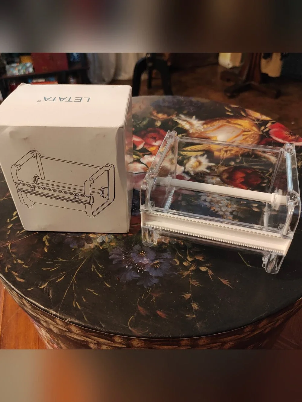LETYA Clear Sticker Roll Dispenser Cutter - Clear/White